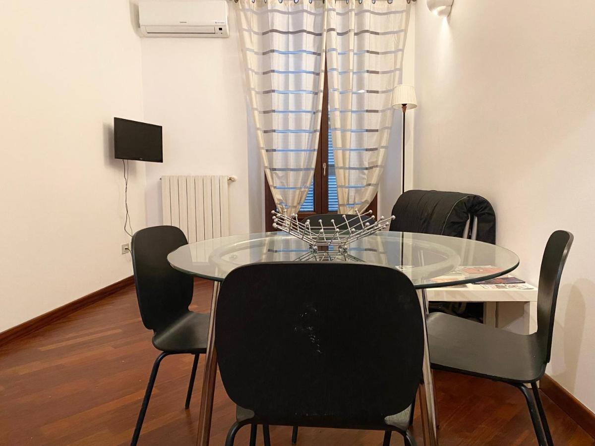 Bilocale In Piazza Duomo 4Pax Apartman Milánó Kültér fotó